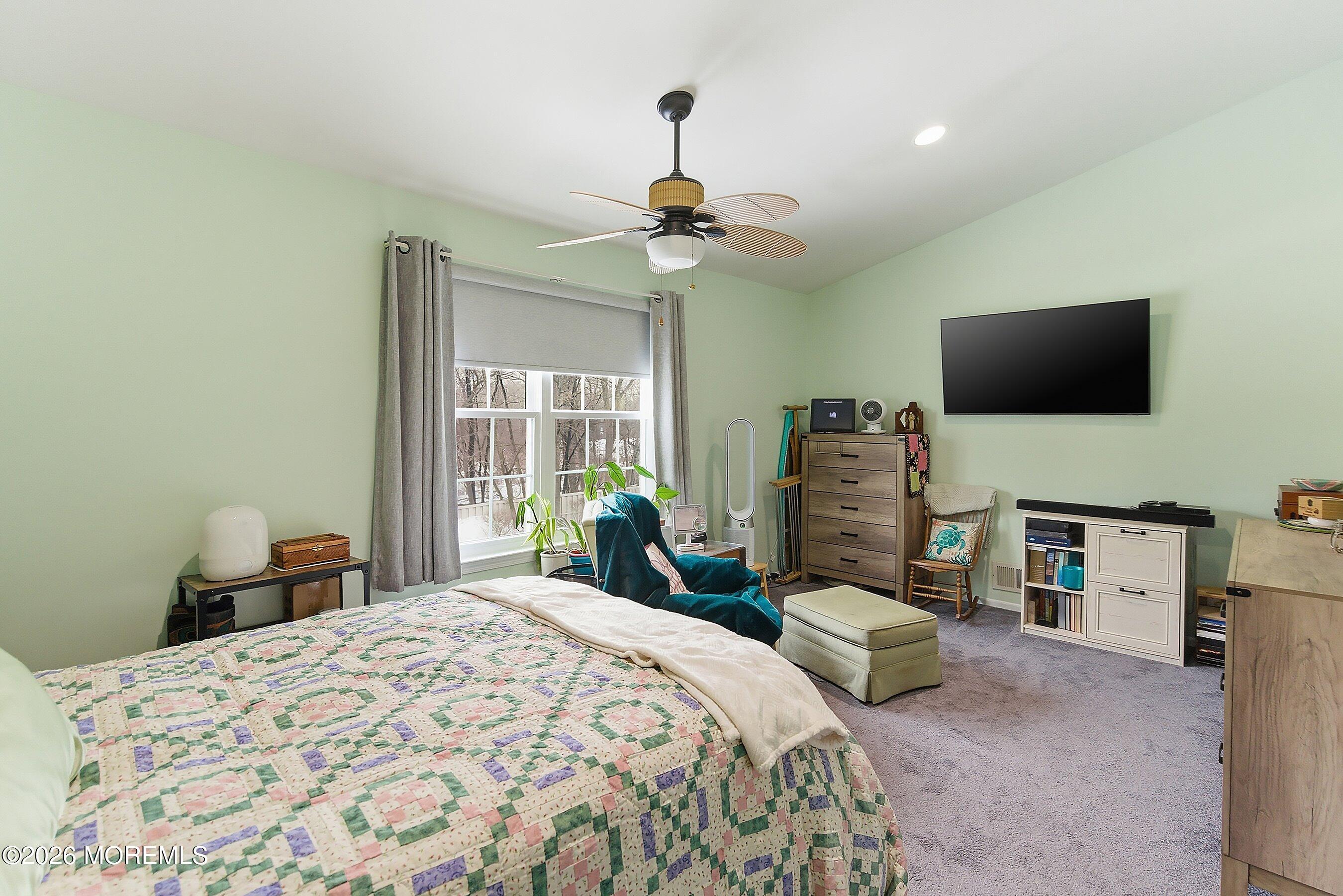 49 Lucia Court Matawan, NJ 07747 - Photo 17 of 25 25-Bed 2B