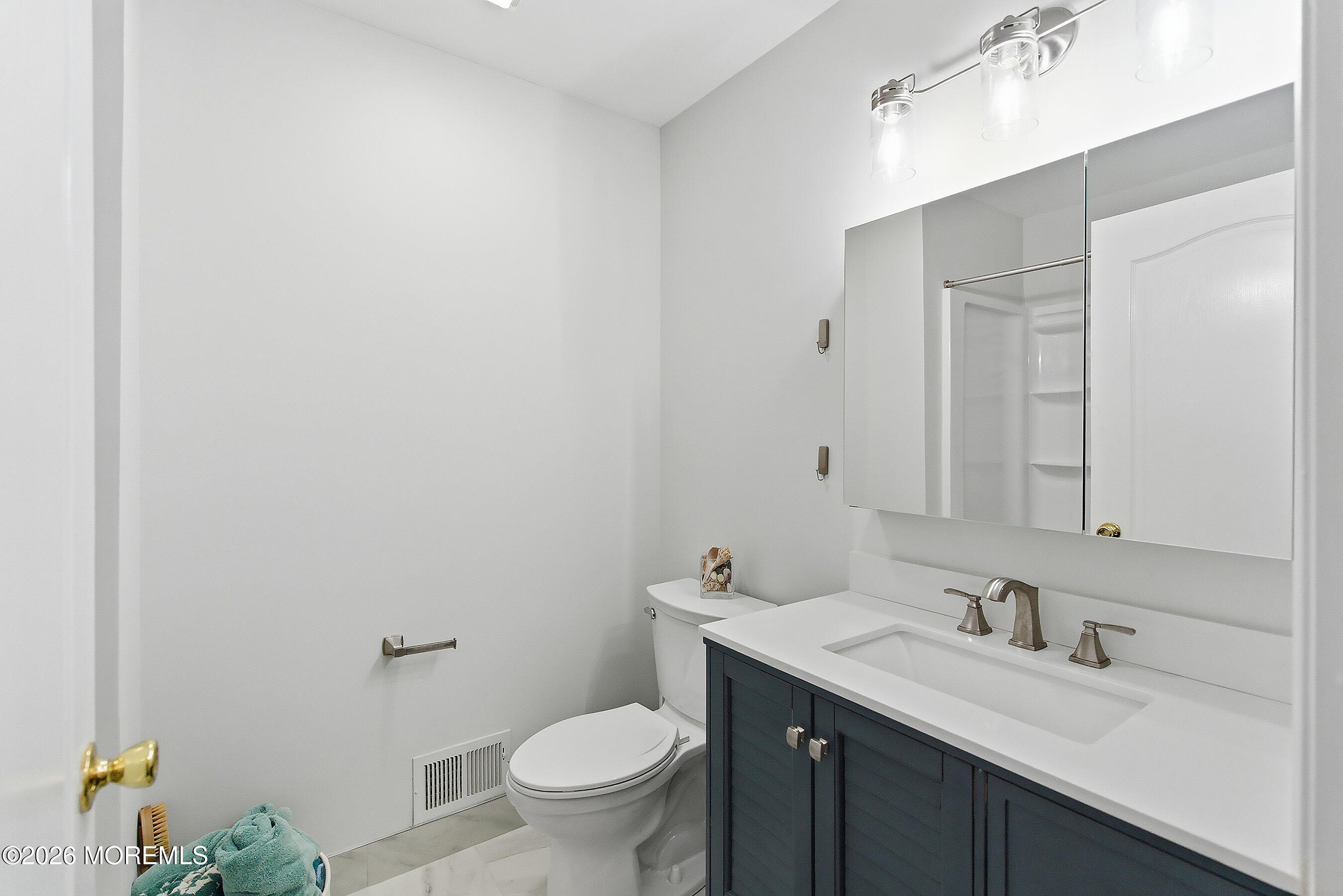 49 Lucia Court Matawan, NJ 07747 - Photo 18 of 25 26-Bath 2A