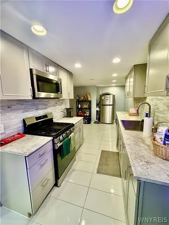 $2,800 | 260 Argus Drive, Lancaster, NY 14043
