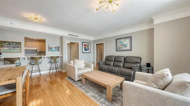 $550,000 | 750 North Tamiami Trail, Unit 1116, Sarasota, FL 34236