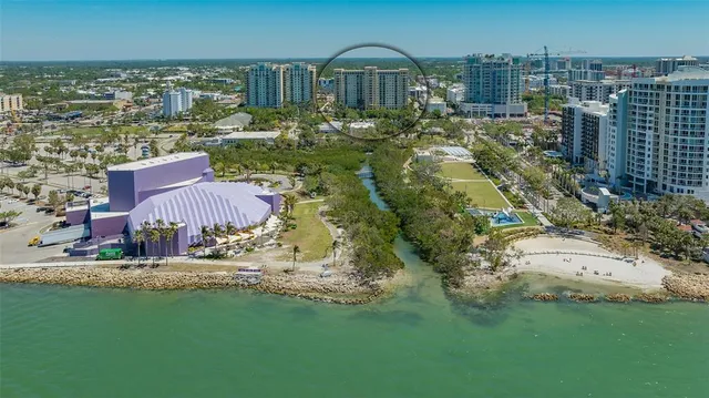 $550,000 | 750 North Tamiami Trail, Unit 1116, Sarasota, FL 34236