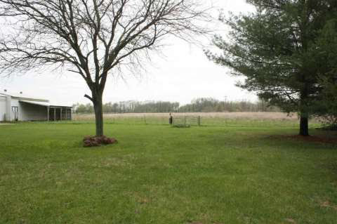 2628 Gady Road Tecumseh, MI 49286 - Photo 11 of 16 20393926-10.JPG