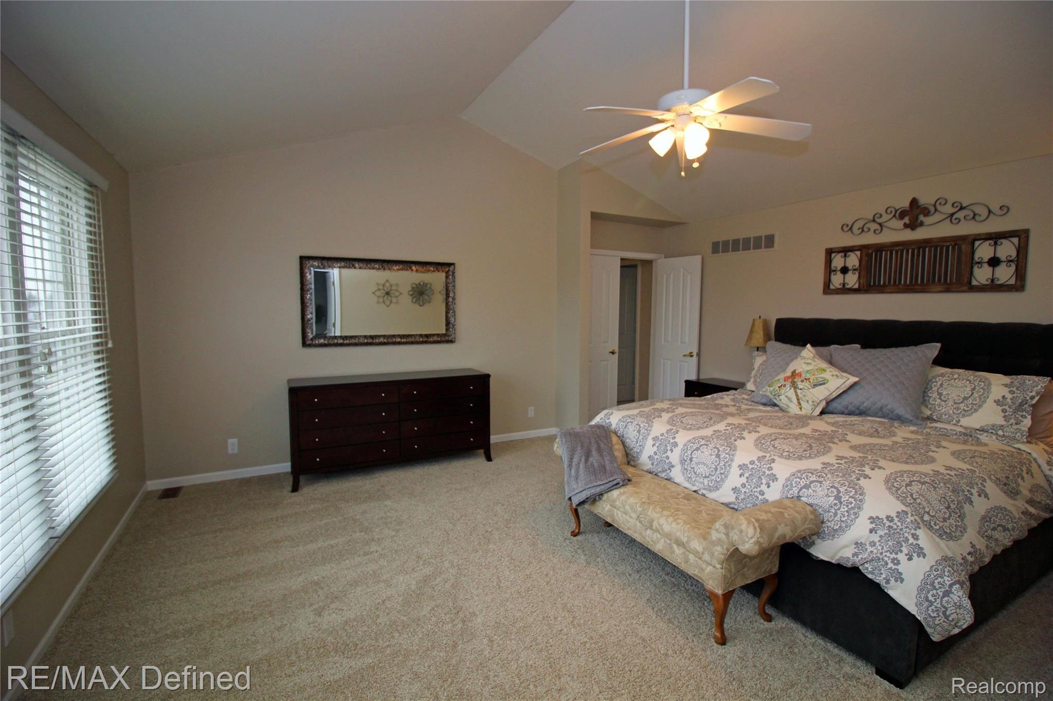 1062 Miners Run Rochester, MI 48306 - Photo 13 of 35 Cathedral Ceiling Master Bedroom