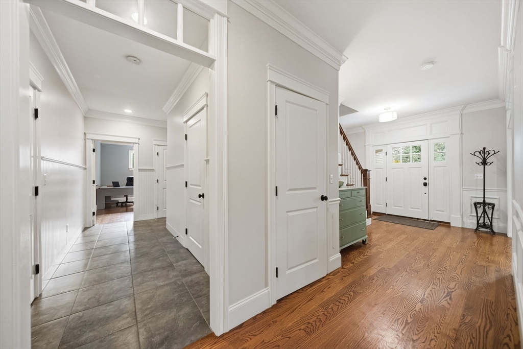 152 Broad Meadow Road Needham, MA 02492 - Photo 28 of 35 Gallery Image 28