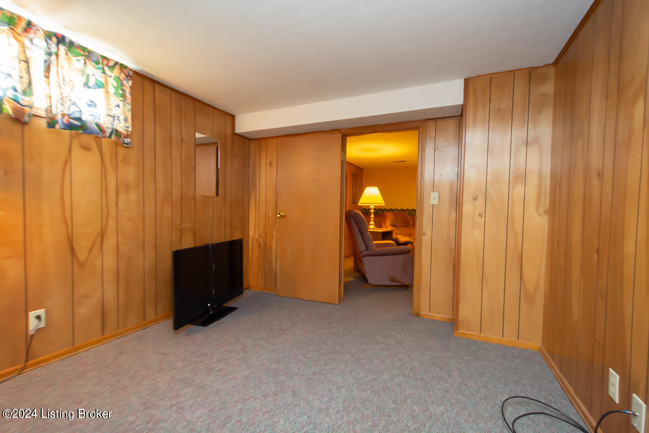 4105 Wimpole Road Louisville, KY 40218 - Photo 33 of 43 Basement room