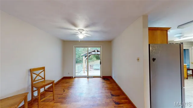 $195,000 | 957 Highway 140, Greenville, IL 62246