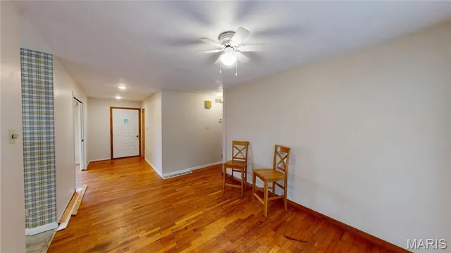 $195,000 | 957 Highway 140, Greenville, IL 62246