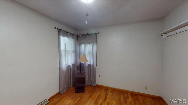 $195,000 | 957 Highway 140, Greenville, IL 62246