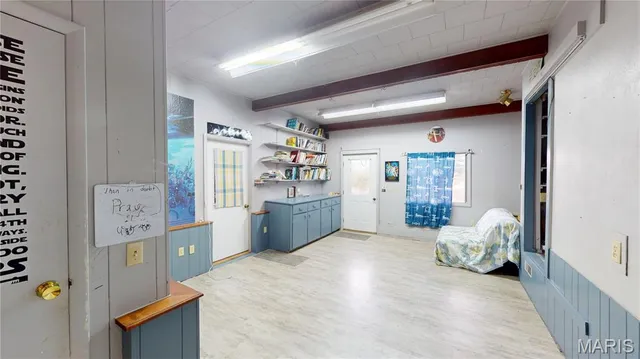 $195,000 | 957 Highway 140, Greenville, IL 62246