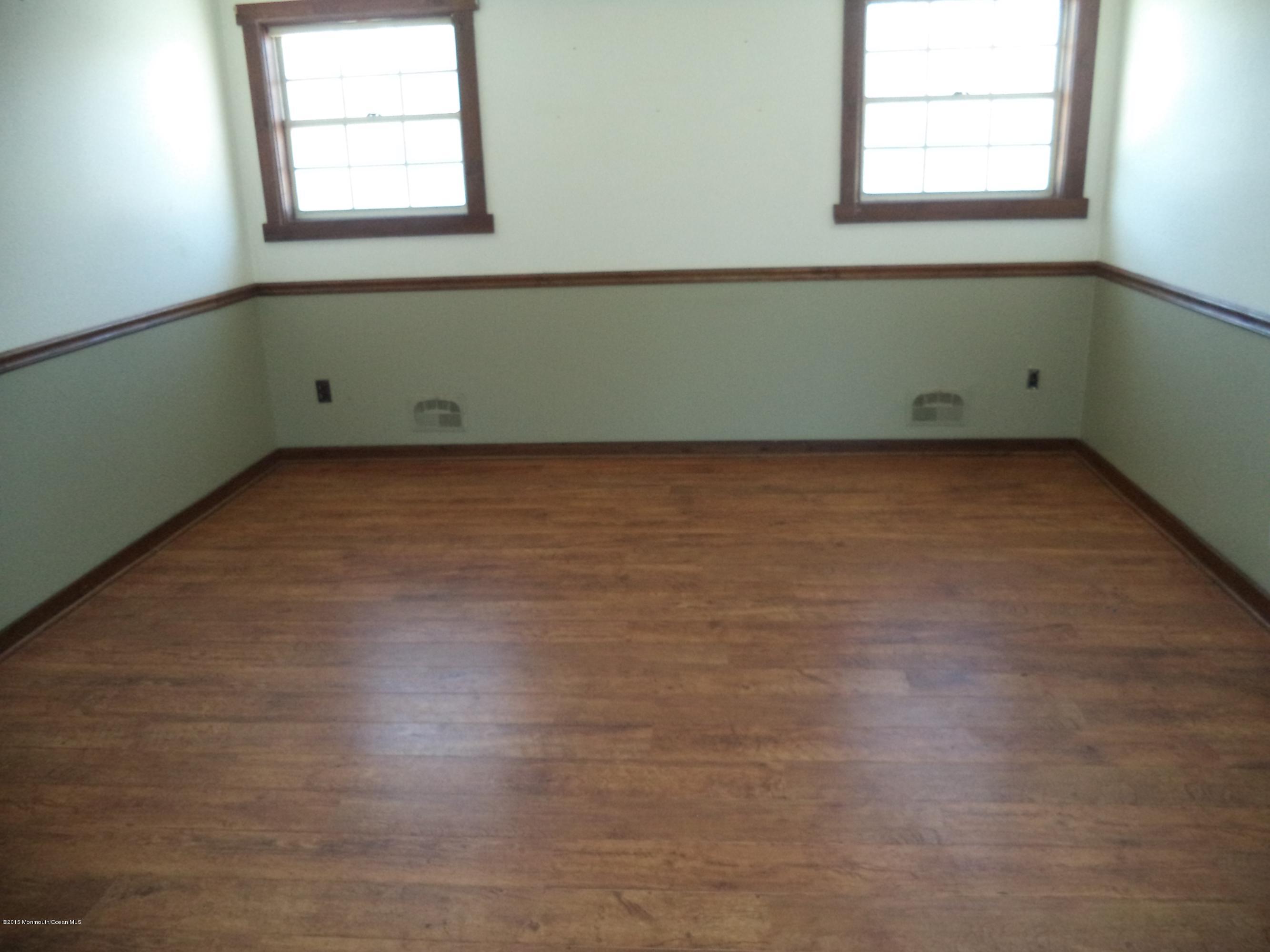 1613 Martin Road Neptune, NJ 07753 - Photo 15 of 20 031