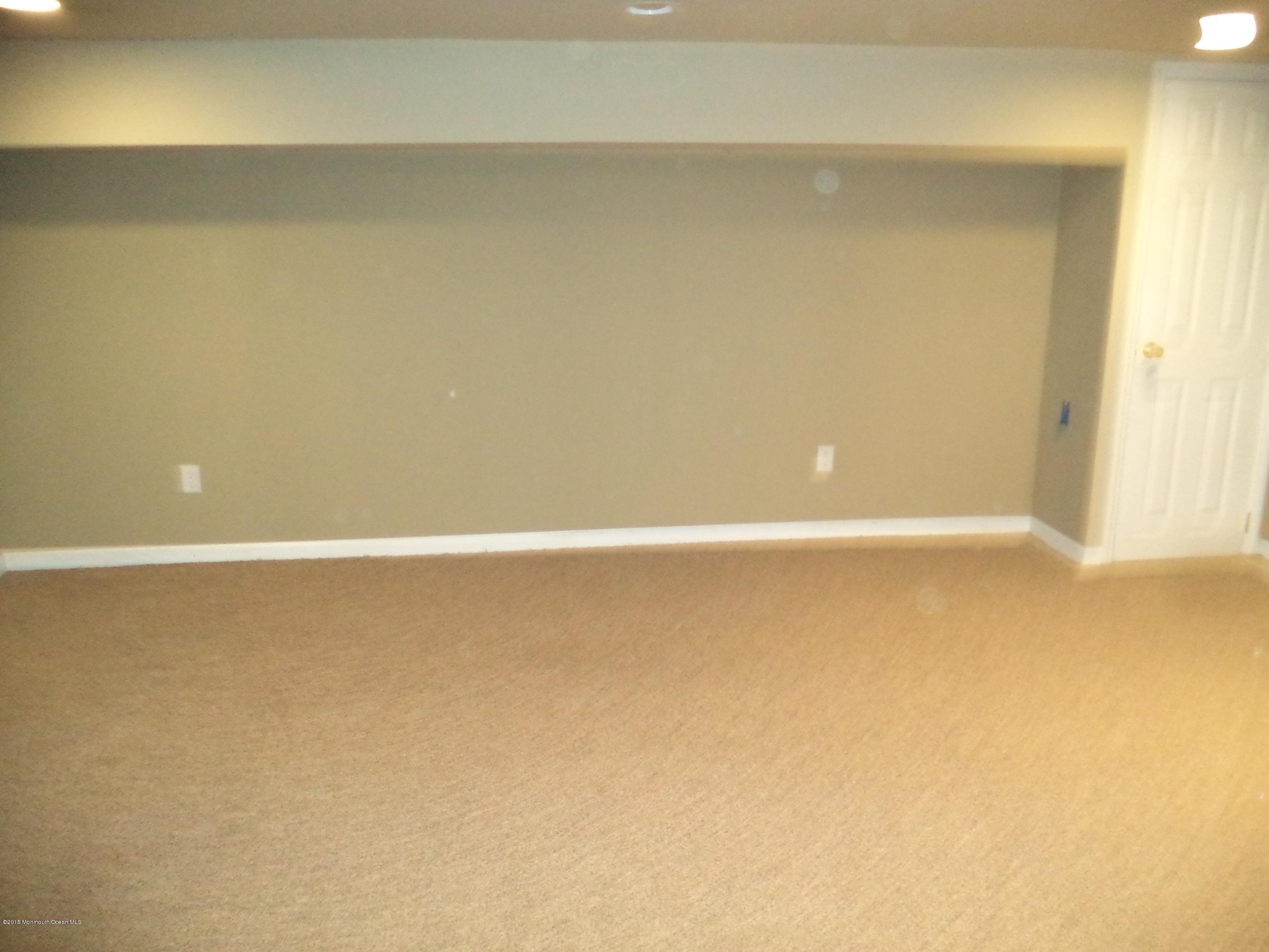 1613 Martin Road Neptune, NJ 07753 - Photo 10 of 20 026