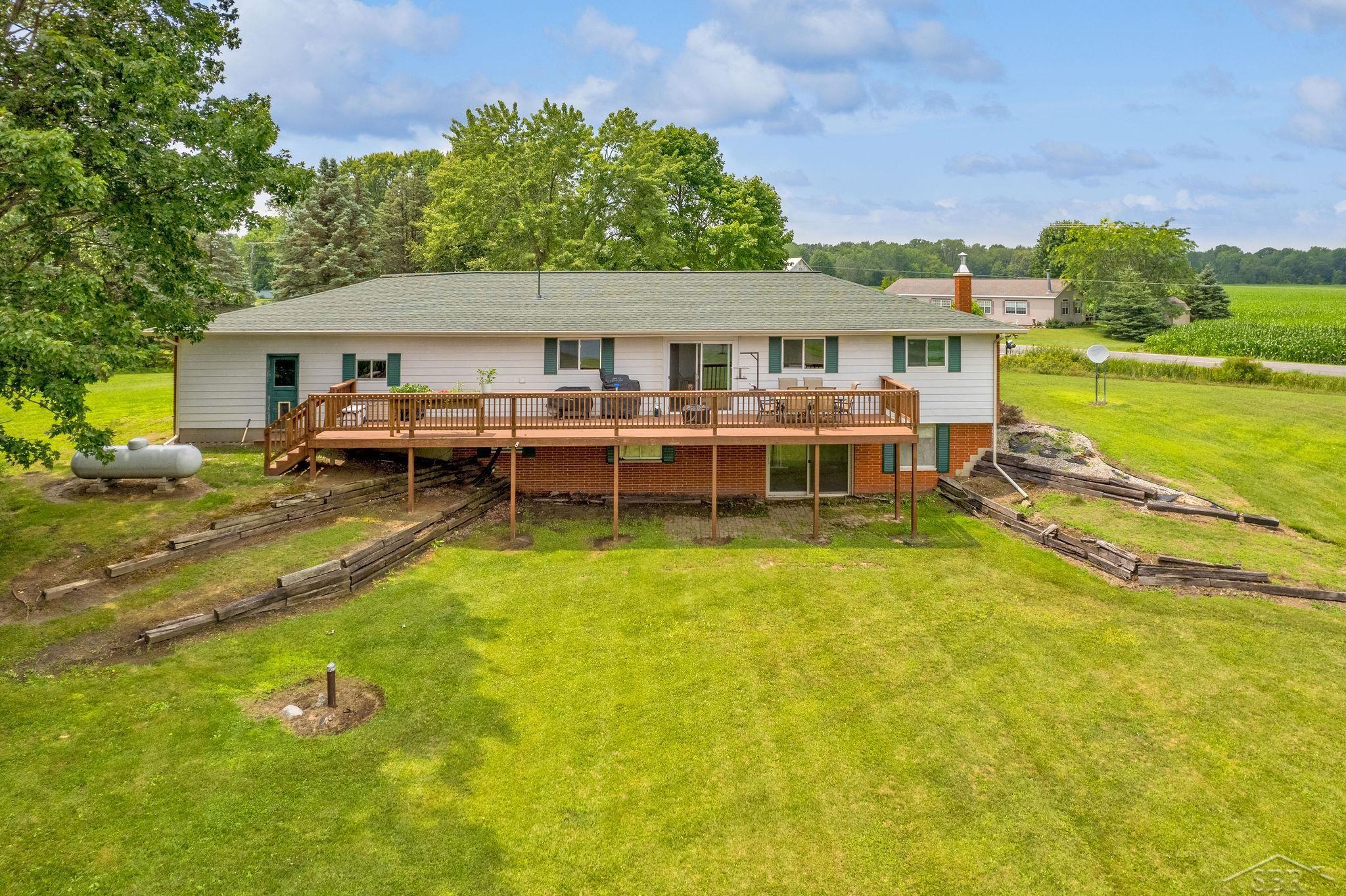 4289 South Sasse Road Hemlock, MI 48626 - Photo 36 of 39 50125950-35.JPG