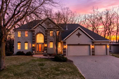 $679,900 | 14751 62nd Avenue North, Maple Grove, MN 55311