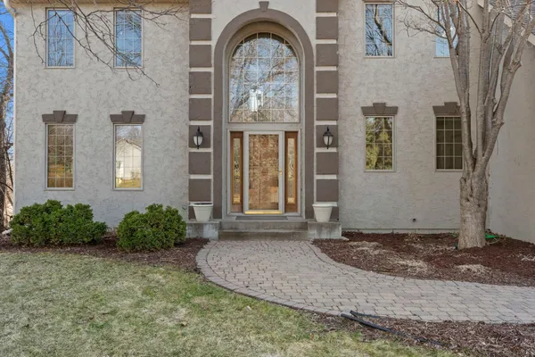 $679,900 | 14751 62nd Avenue North, Maple Grove, MN 55311