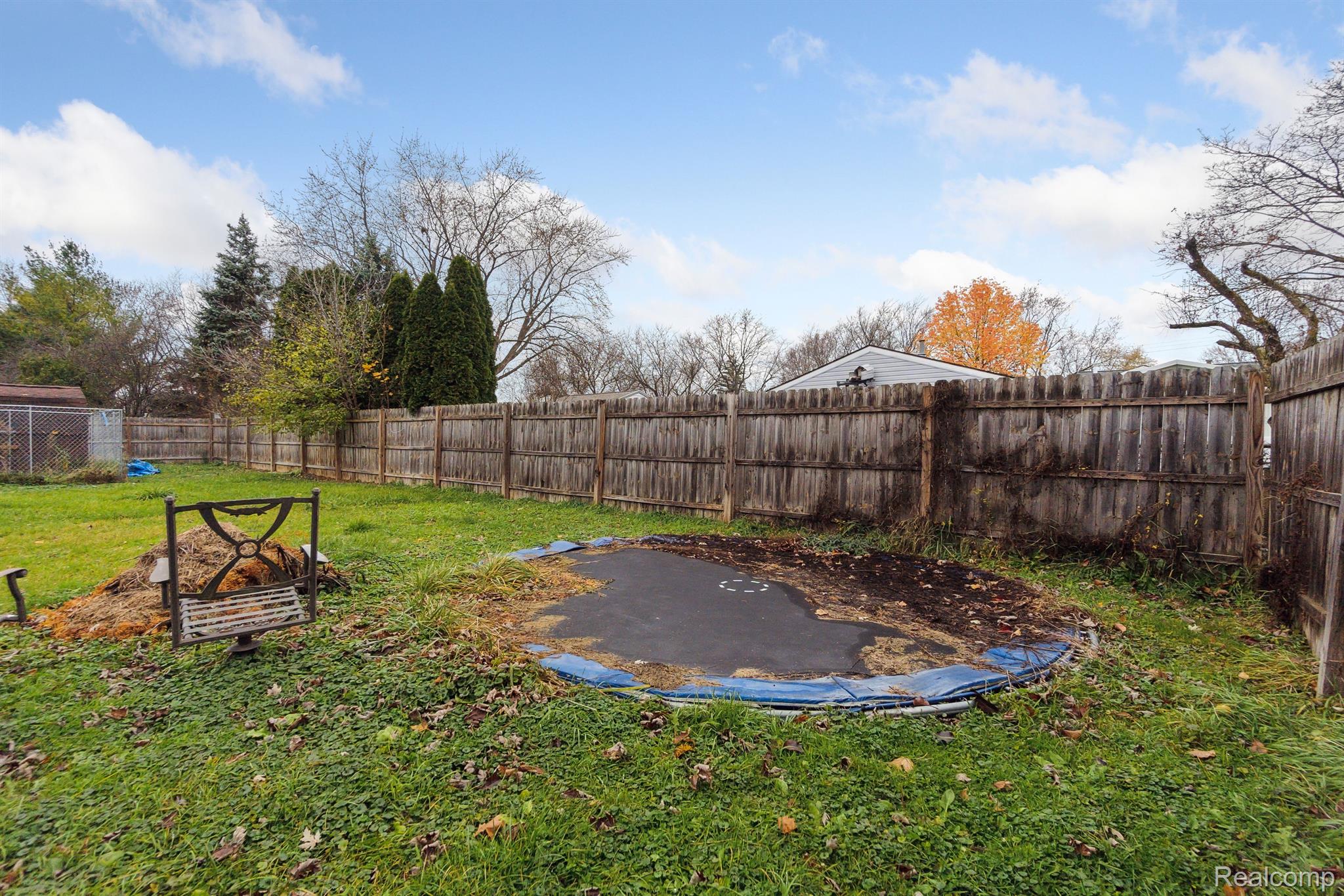 2464 West Maple Avenue Flint, MI 48507 - Photo 32 of 35 Gallery Image 32