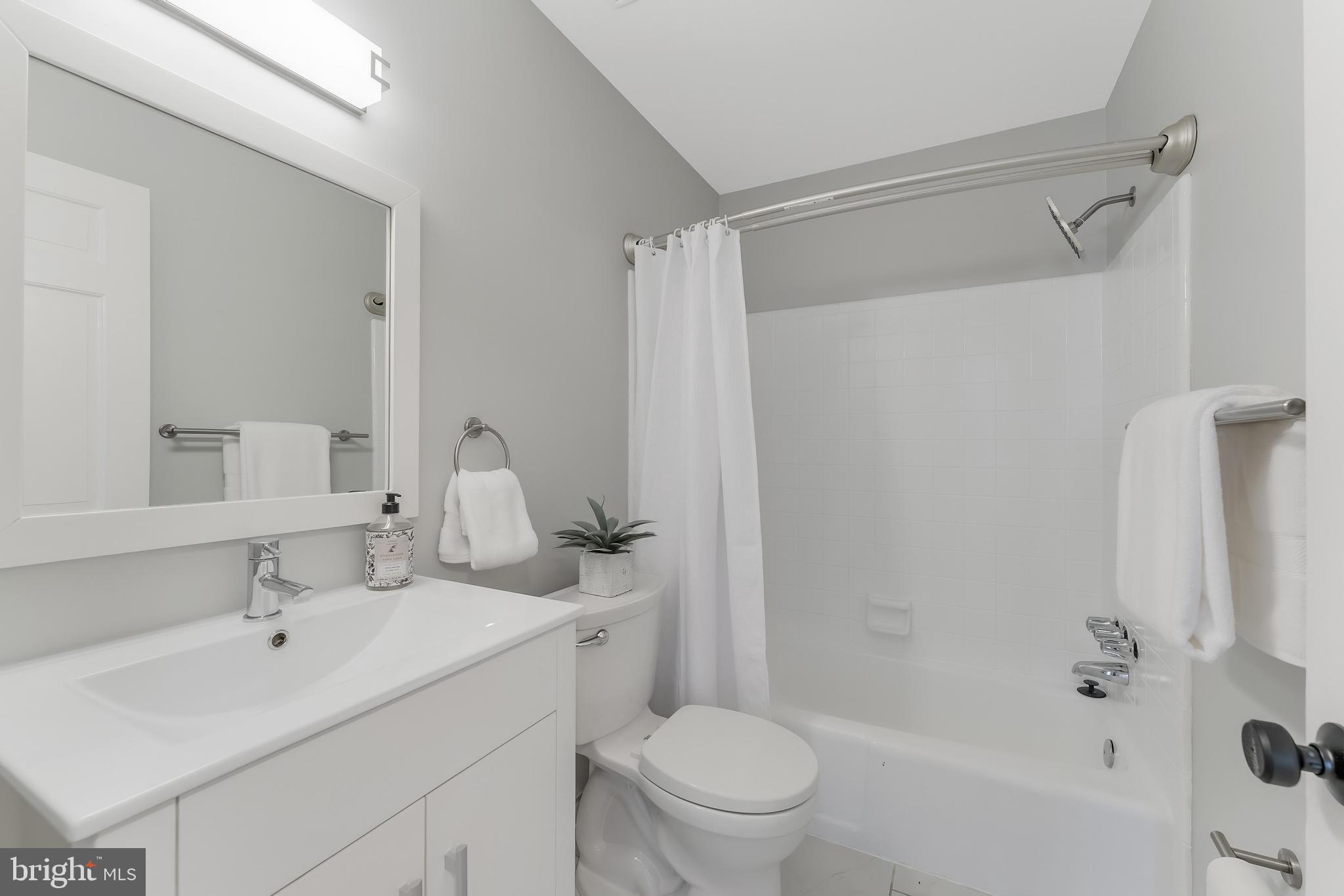 6749 Towne Lane Road McLean, VA 22101 - Photo 12 of 23