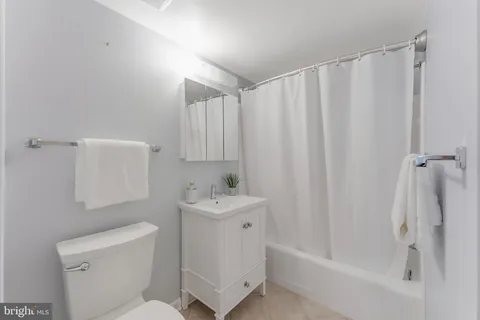 $1,090,000 | 6749 Towne Lane Road, McLean, VA 22101