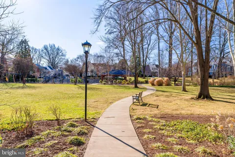 $1,090,000 | 6749 Towne Lane Road, McLean, VA 22101