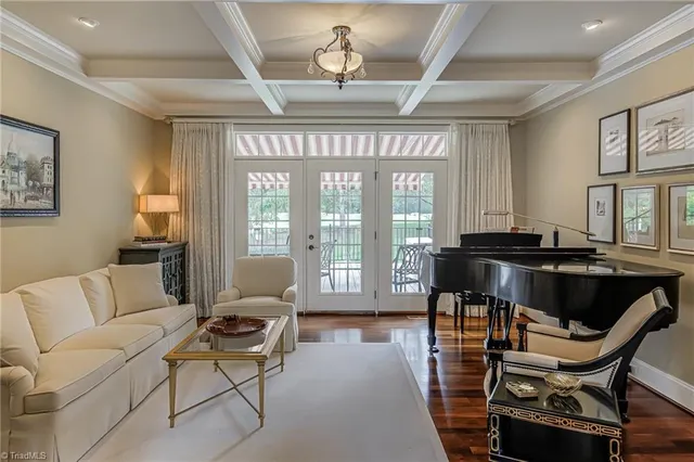 $1,250,000 | 925 Salem Glen Court, Clemmons, NC 27012