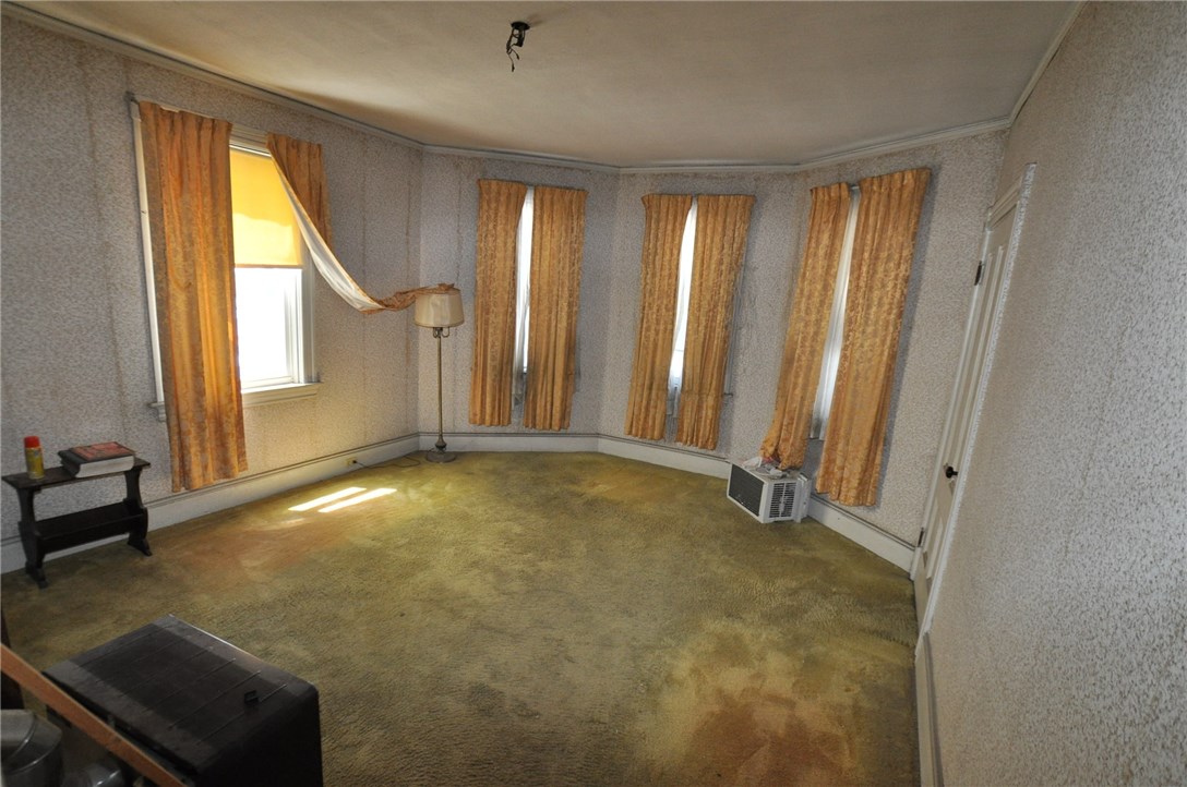 18 Geneva Street Providence, RI 02908 - Photo 11 of 18