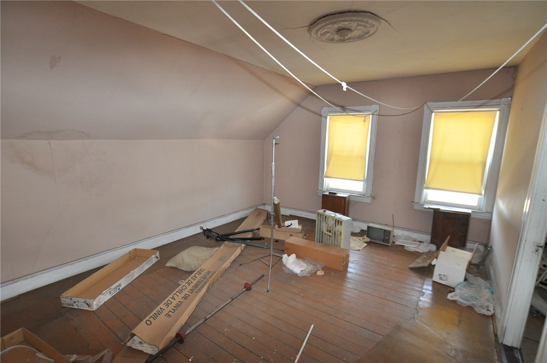 18 Geneva Street Providence, RI 02908 - Photo 15 of 18