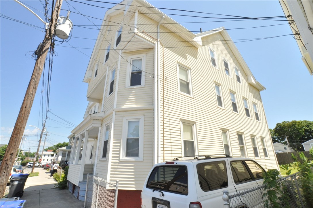 18 Geneva Street Providence, RI 02908 - Photo 3 of 18