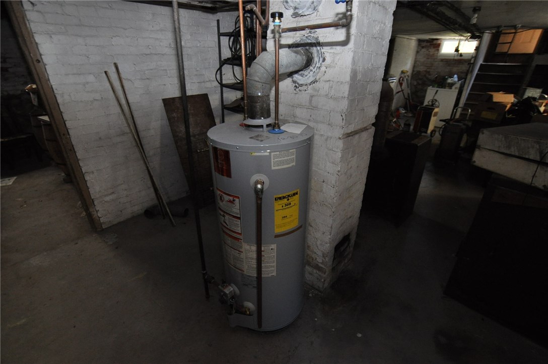 18 Geneva Street Providence, RI 02908 - Photo 7 of 18