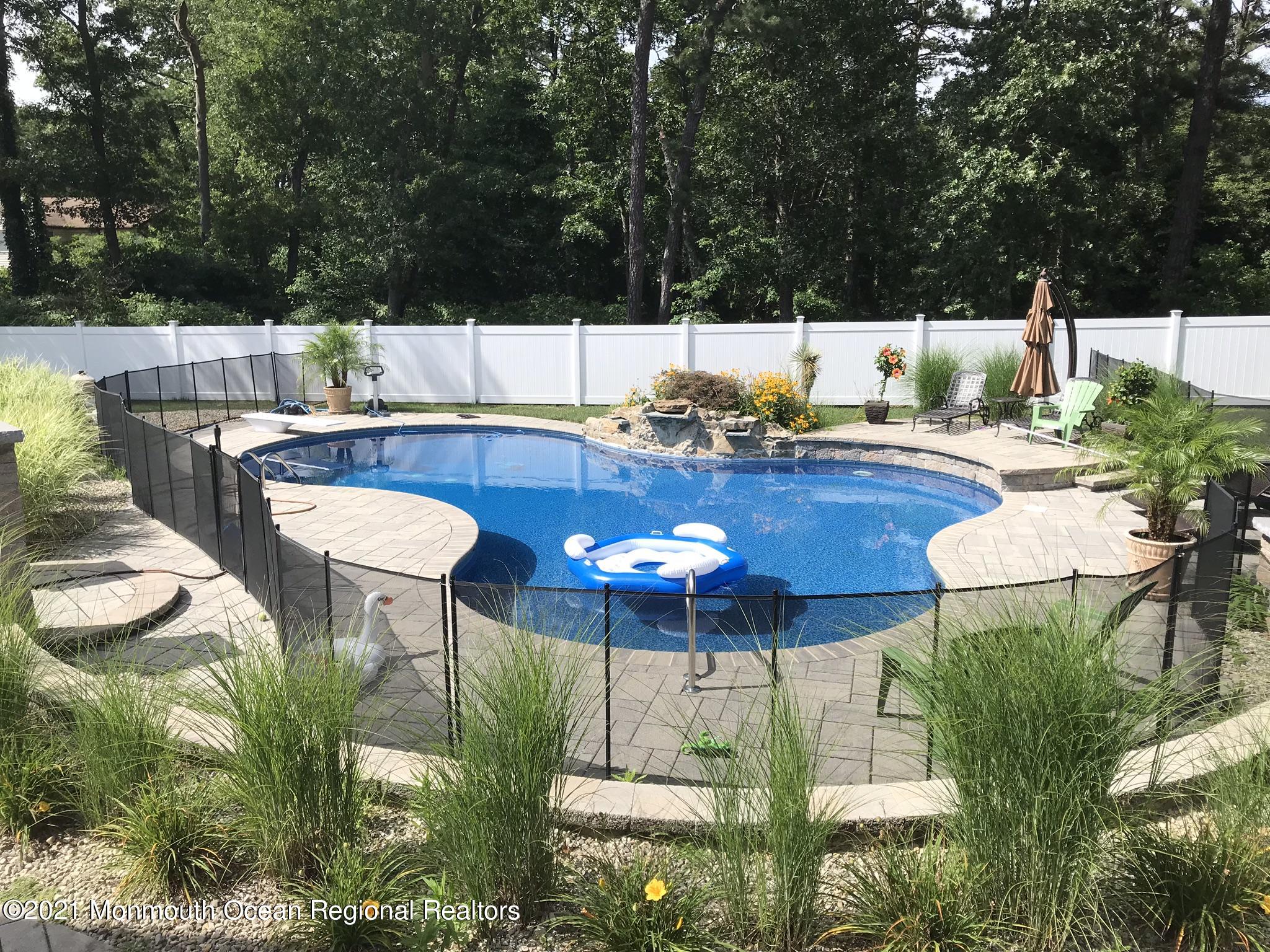 348 Central Boulevard Bayville, NJ 08721 - Photo 5 of 35 F416C68E-67FA-464A-8A6D-41F16BA4ABB0