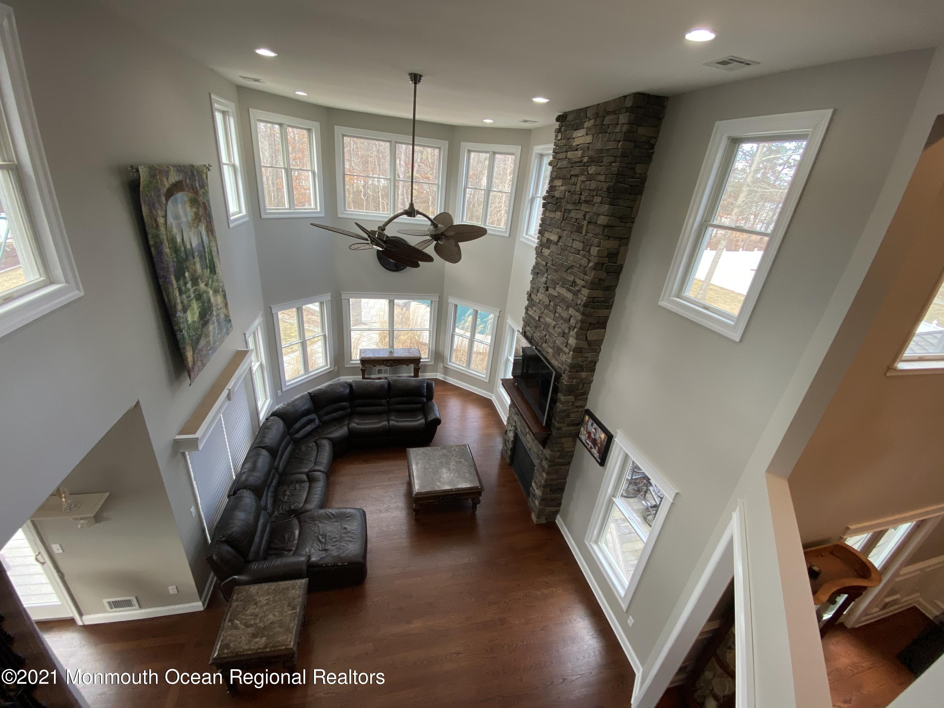 348 Central Boulevard Bayville, NJ 08721 - Photo 8 of 35 75657750-CFFB-4A6E-8728-AF63898E3CCE