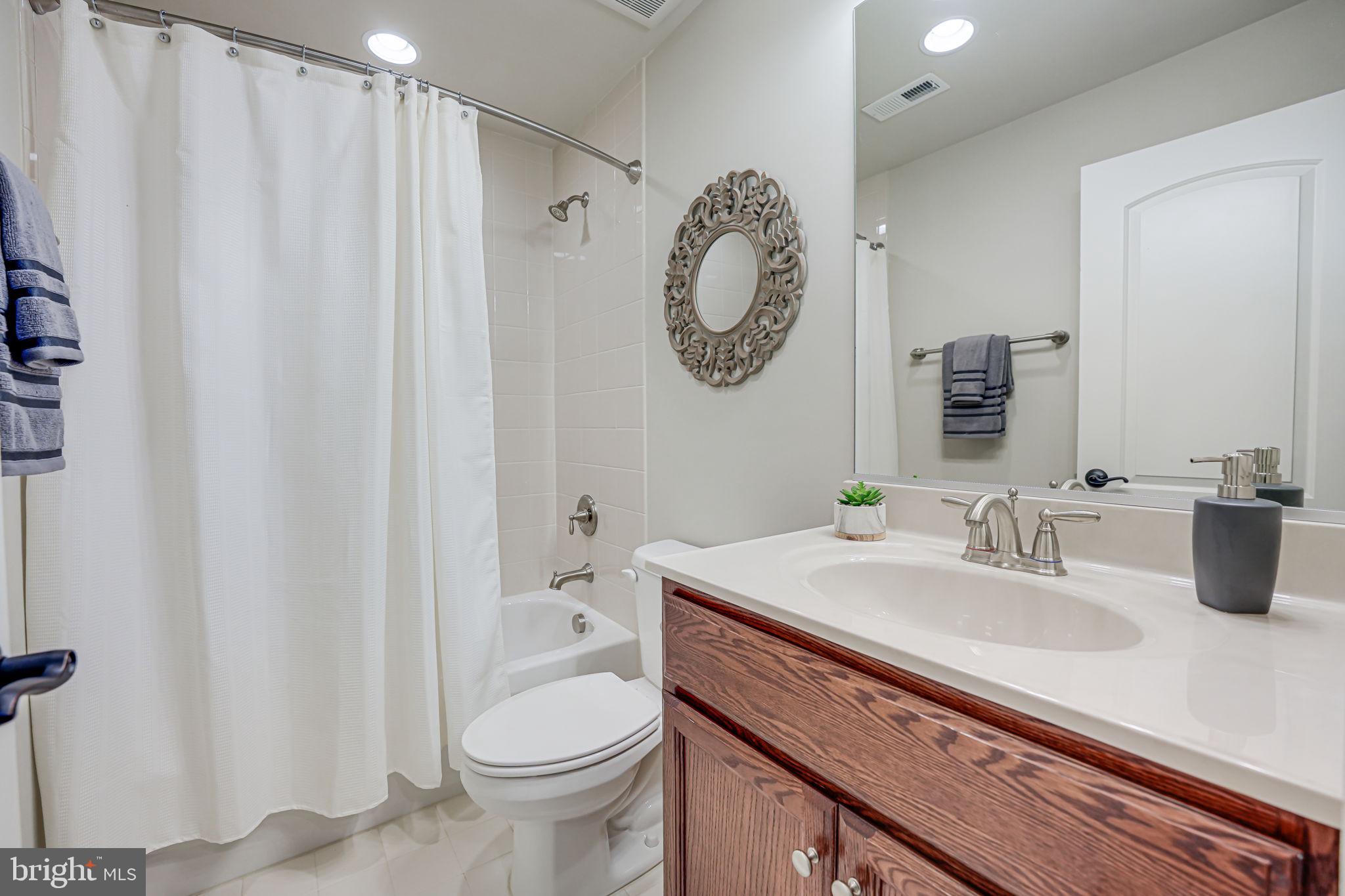 1925 Griffith Road Falls Church, VA 22043 - Photo 12 of 43