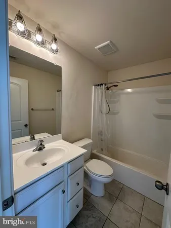 $2,500 | 933 Lissicasey Loop, Middletown, DE 19709