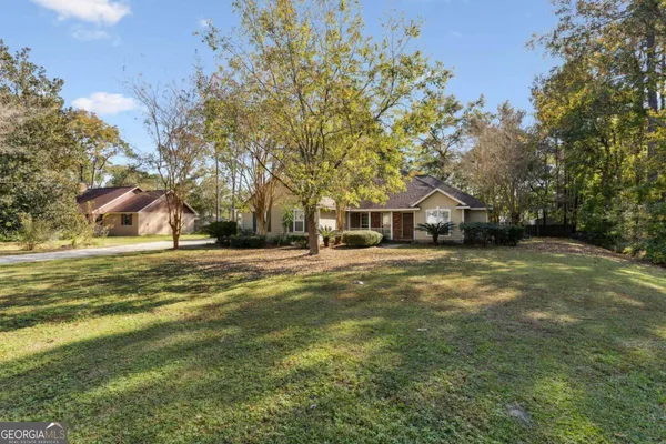 $2,000 | 106 Buntin Street, Woodbine, GA 31569