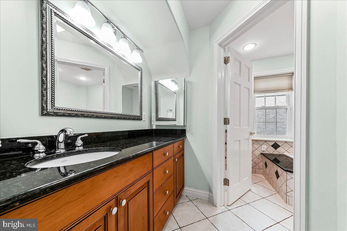 4110 Naamans Creek Road Upper Chichester, PA 19061 - Photo 21 of 39