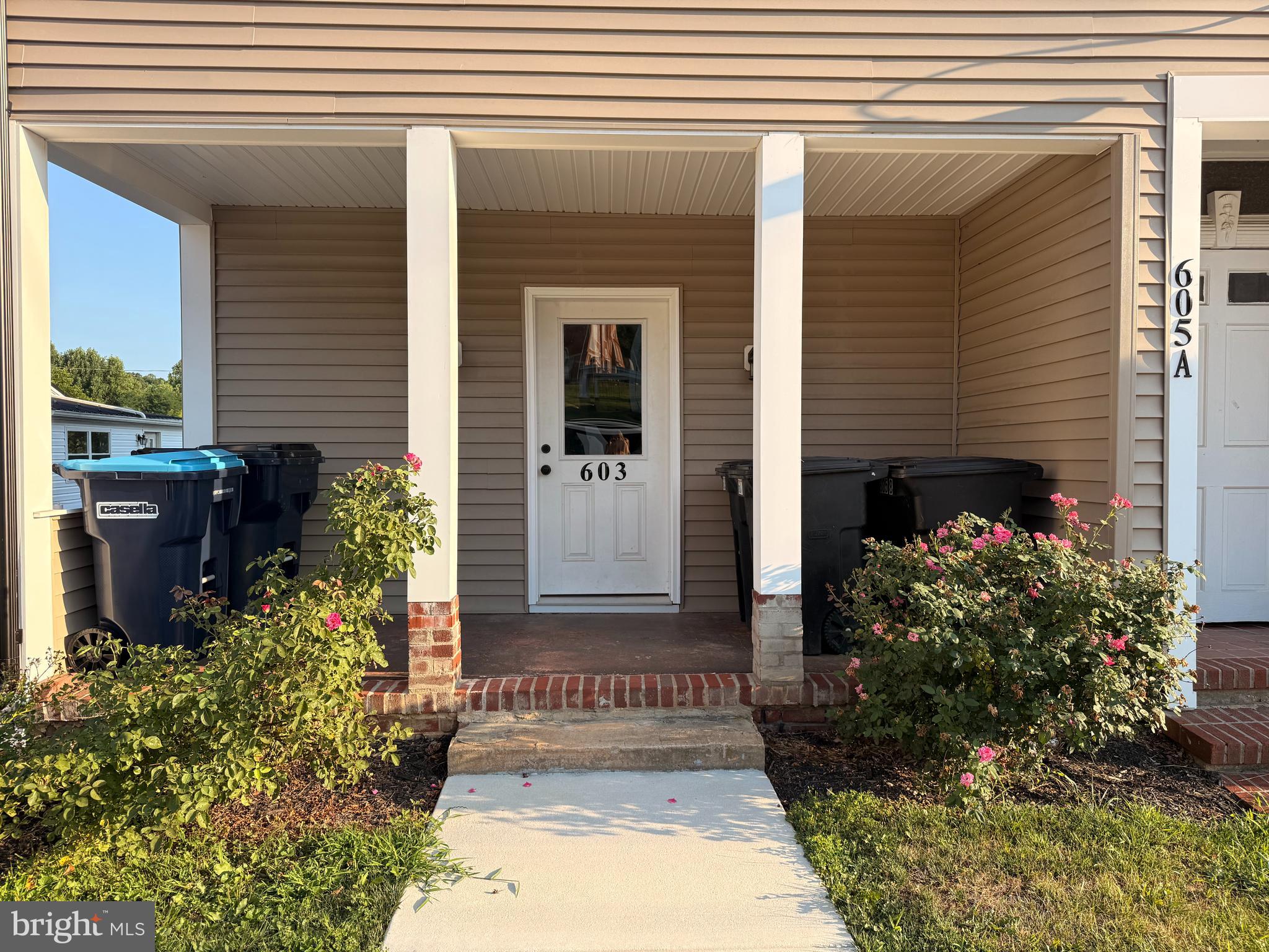 603 Main Street Delta, PA 17314 - Photo 9 of 15 front portch