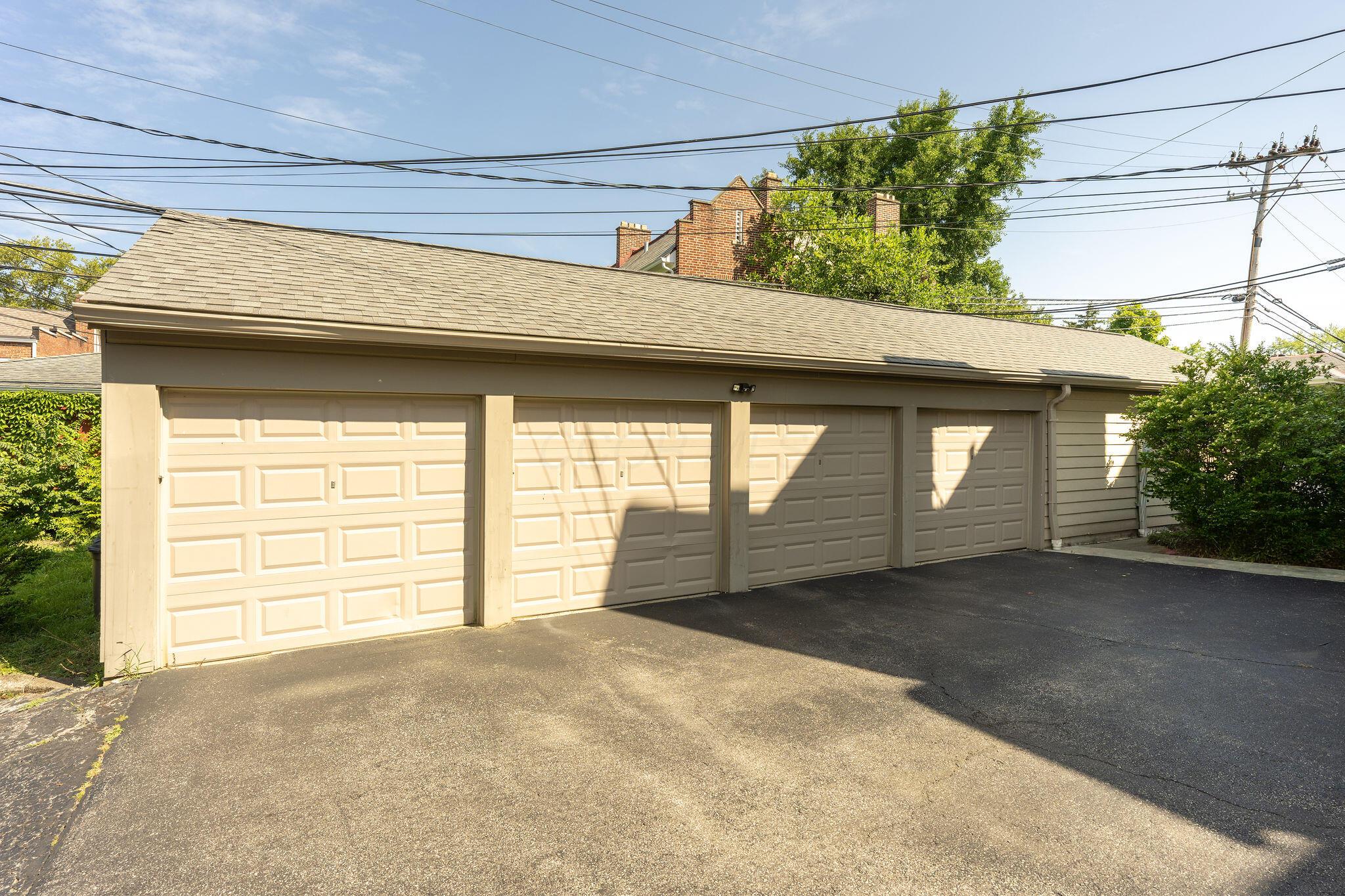 2229 Coventry Road, Unit 5 Columbus, OH 43221 - Photo 6 of 30 2229CoventryRd#5-12