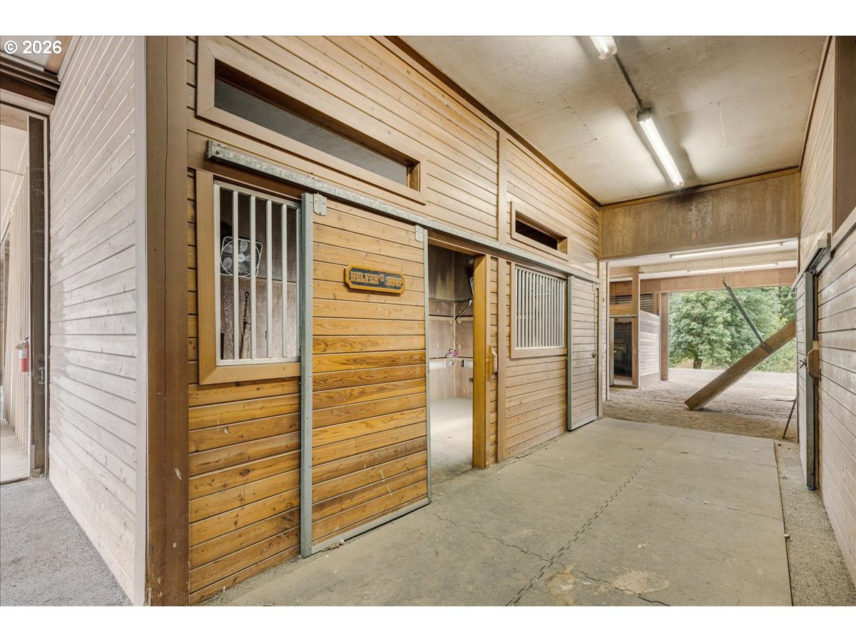 22396 South Parrot Creek Road Oregon City, OR 97045 - Photo 30 of 48