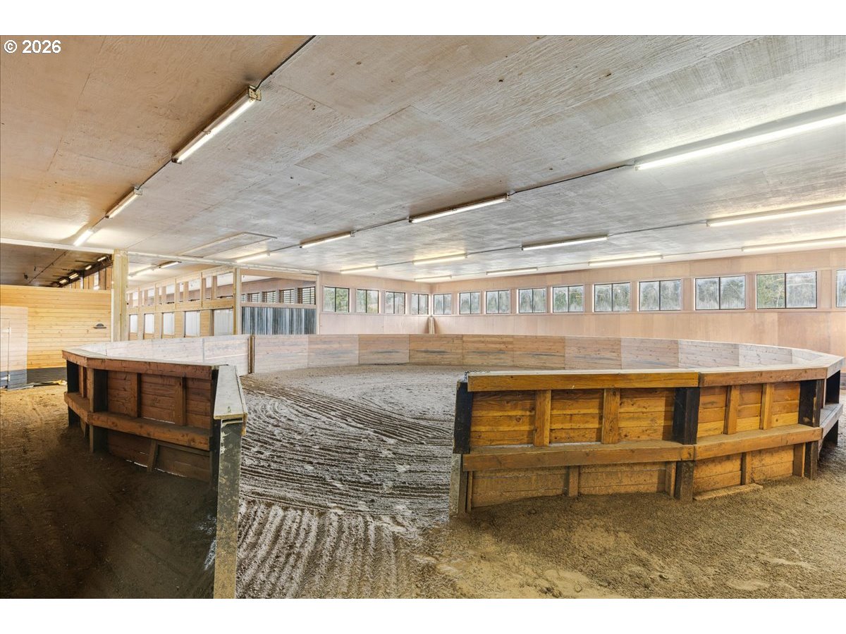 22396 South Parrot Creek Road Oregon City, OR 97045 - Photo 33 of 48