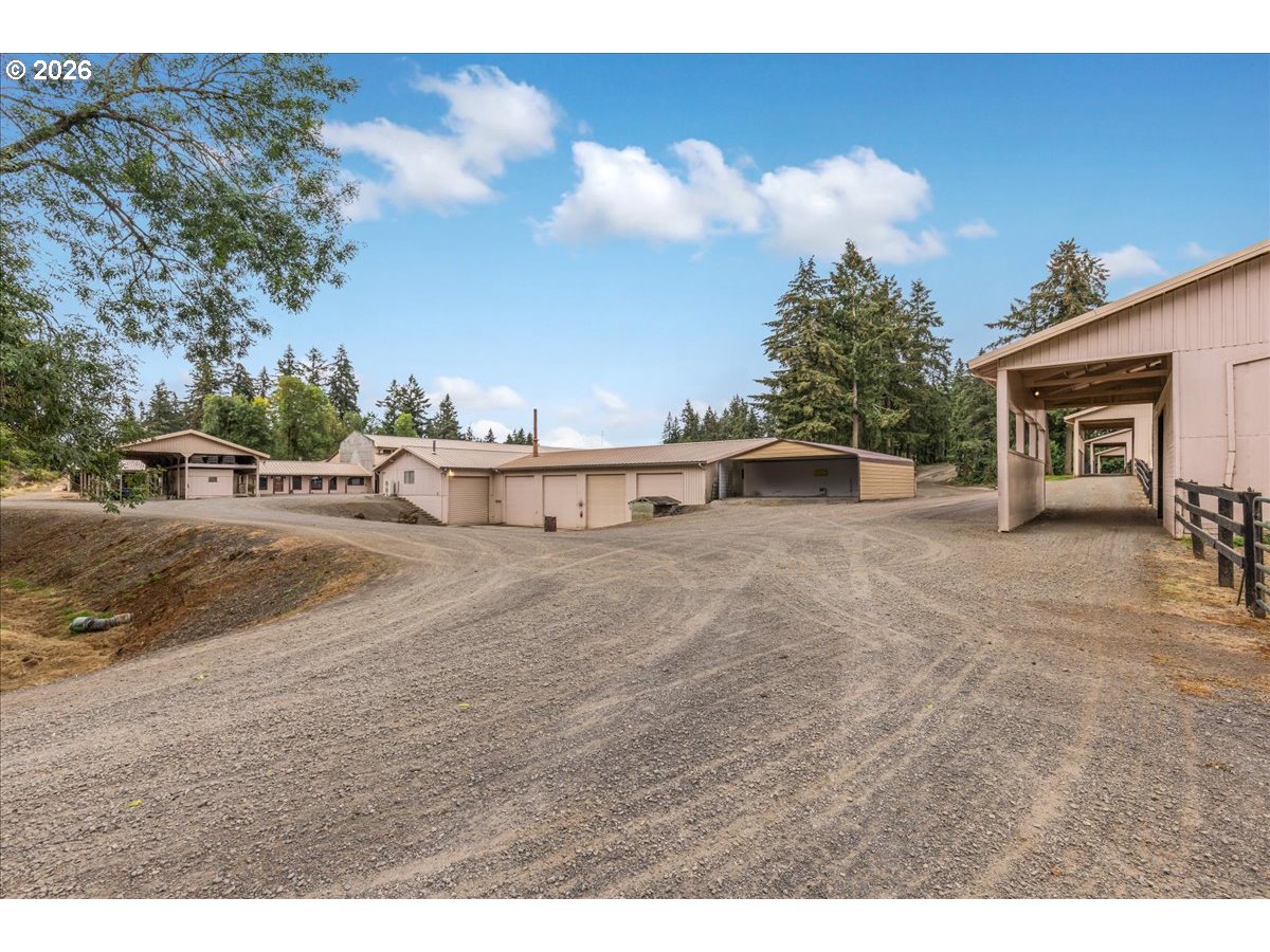 22396 South Parrot Creek Road Oregon City, OR 97045 - Photo 45 of 48