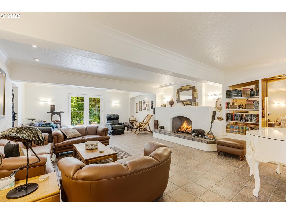 22396 South Parrot Creek Road Oregon City, OR 97045 - Photo 5 of 48