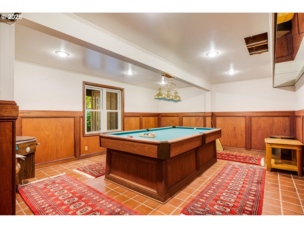 22396 South Parrot Creek Road Oregon City, OR 97045 - Photo 9 of 48