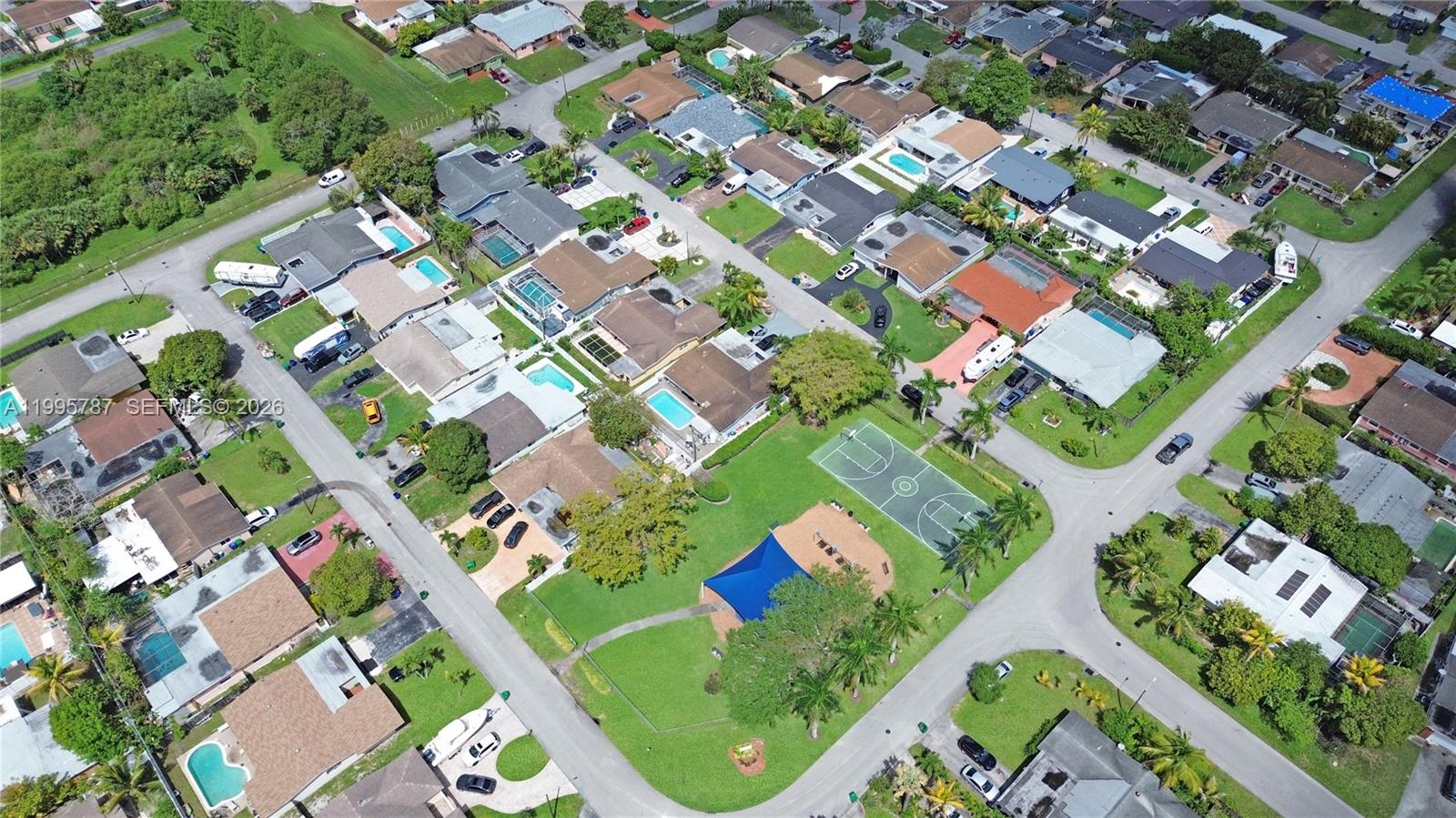 6331 Southwest 35th Street Miramar, FL 33023 - Photo 2 of 23