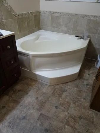 $659,000 | 14769 Northeast State Route East, Adrian, MO 64720