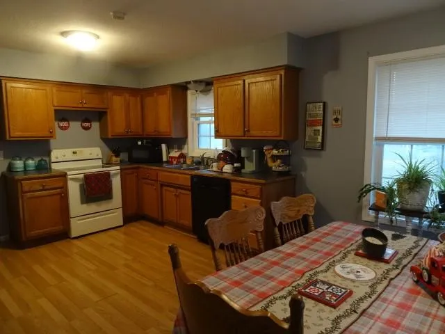 $659,000 | 14769 Northeast State Route East, Adrian, MO 64720