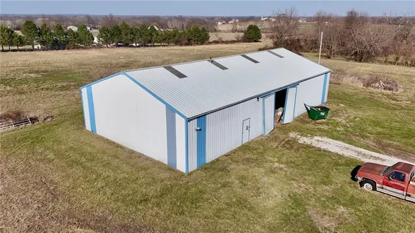 $659,000 | 14769 Northeast State Route East, Adrian, MO 64720