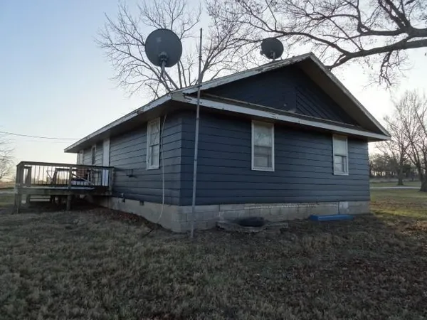 $659,000 | 14769 Northeast State Route East, Adrian, MO 64720