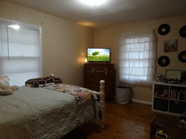 $659,000 | 14769 Northeast State Route East, Adrian, MO 64720