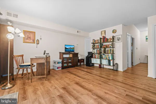 $429,000 | 5824 Rexford Drive, Unit 731, Springfield, VA 22152