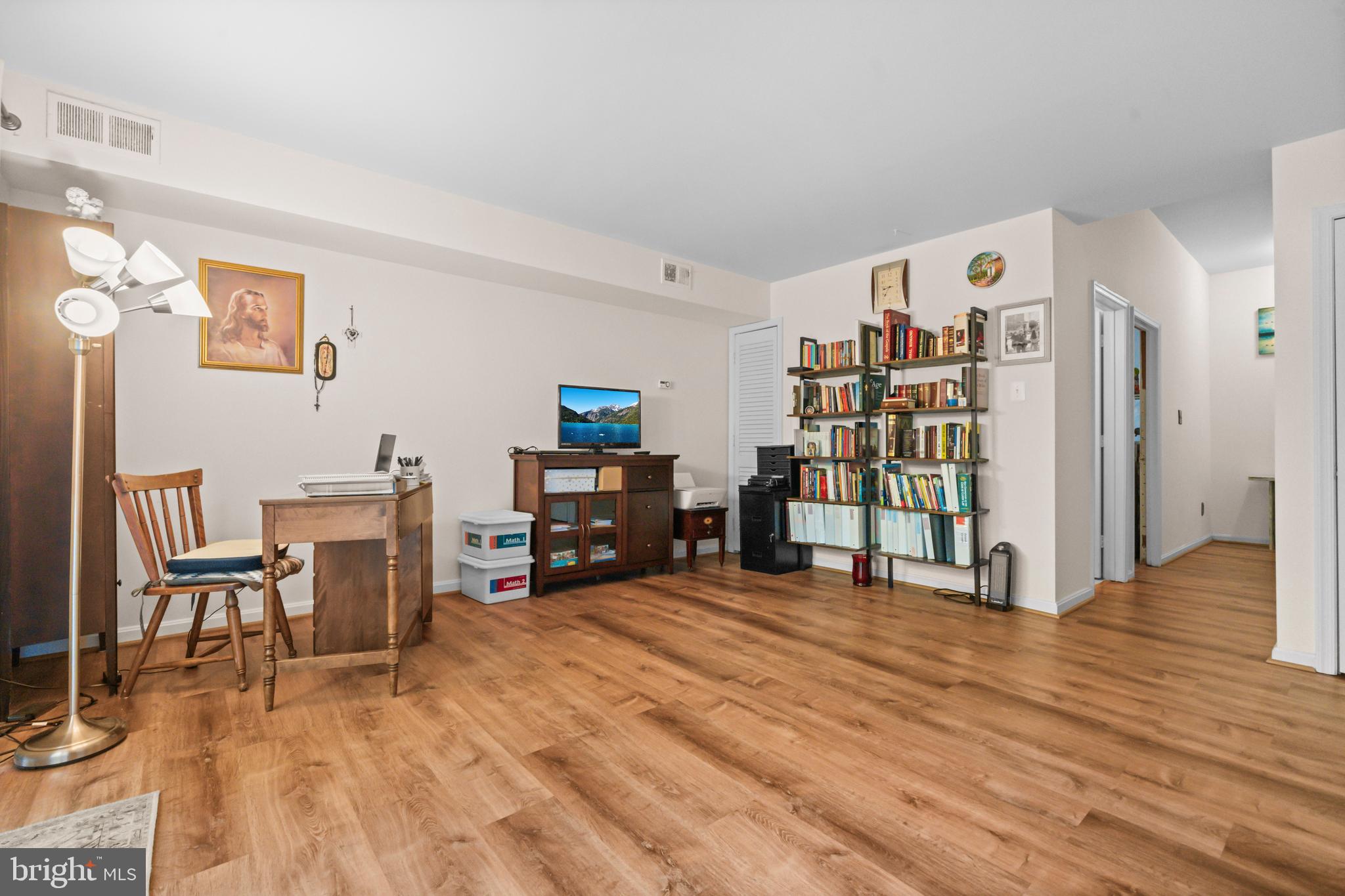 5824 Rexford Drive, Unit 731 Springfield, VA 22152 - Photo 23 of 30 a view of a livingroom with furniture and workspace