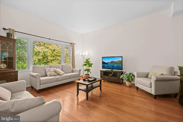$429,000 | 5824 Rexford Drive, Unit 731, Springfield, VA 22152