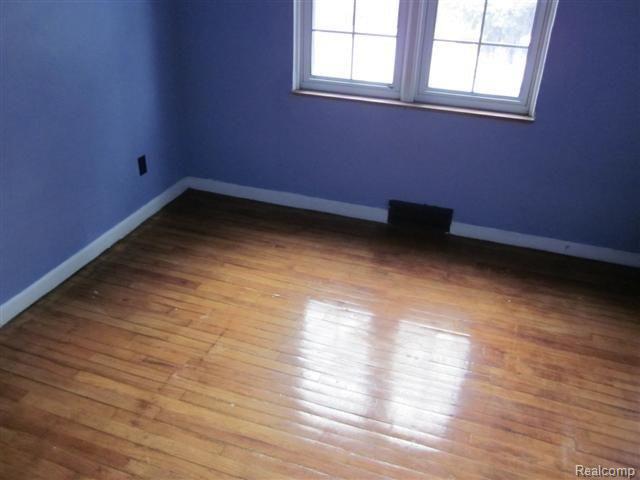 75 Chestnut Street River Rouge, MI 48218 - Photo 11 of 11 Picture 136 (Small)